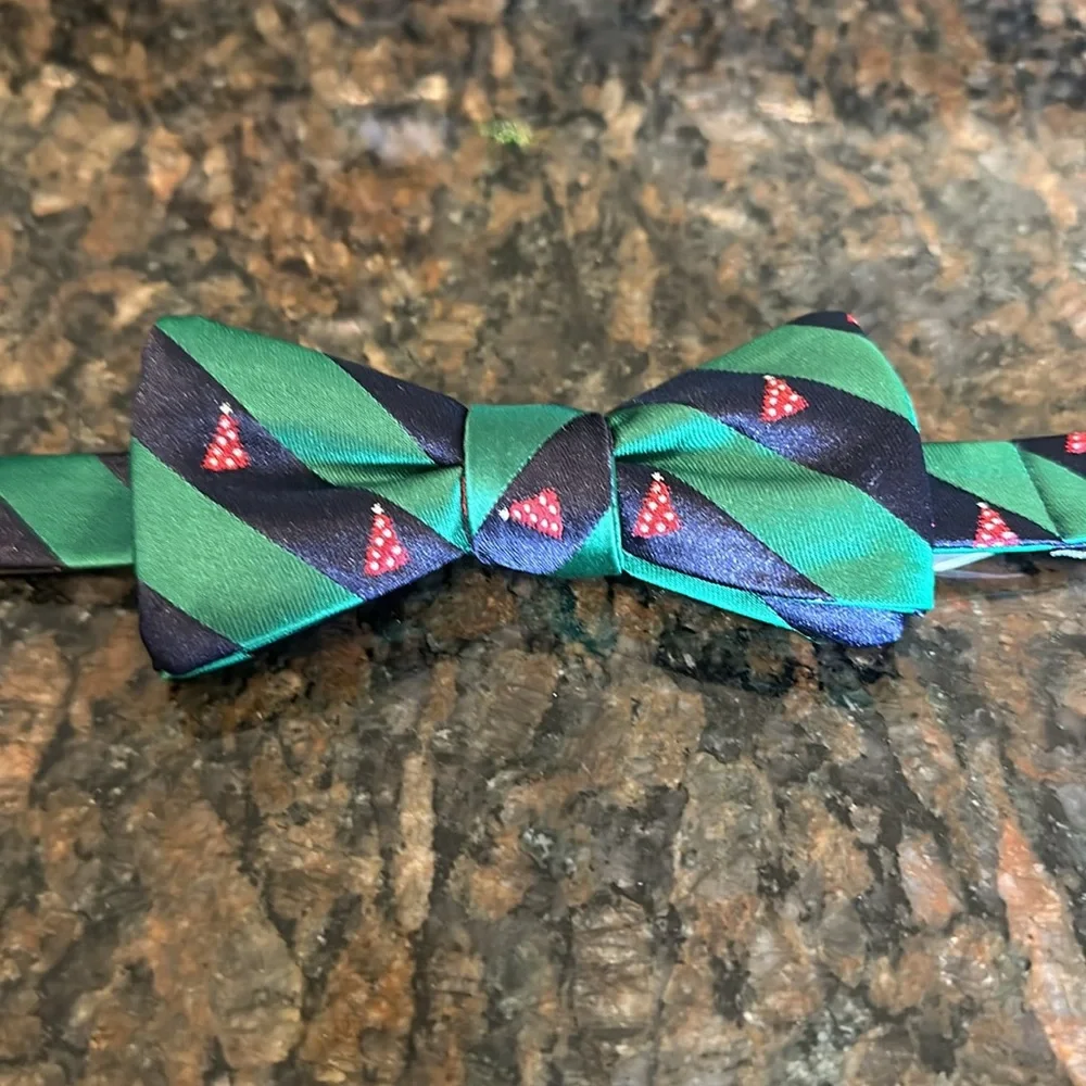 KissTies boys bow tie